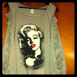 🎉 vintage Marilyn Monroe shirt